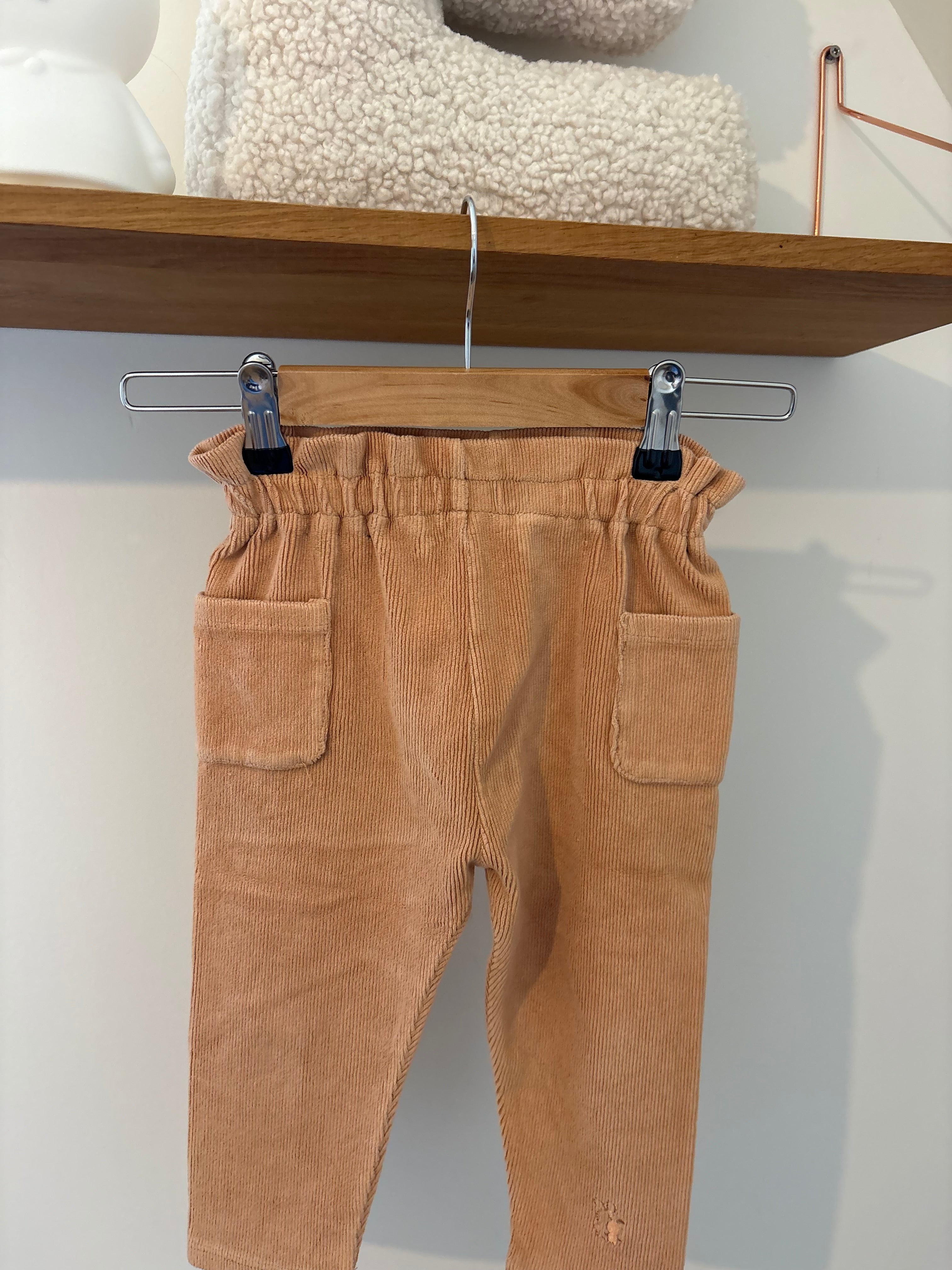 I Do - ribfluweel broekje - 2Y