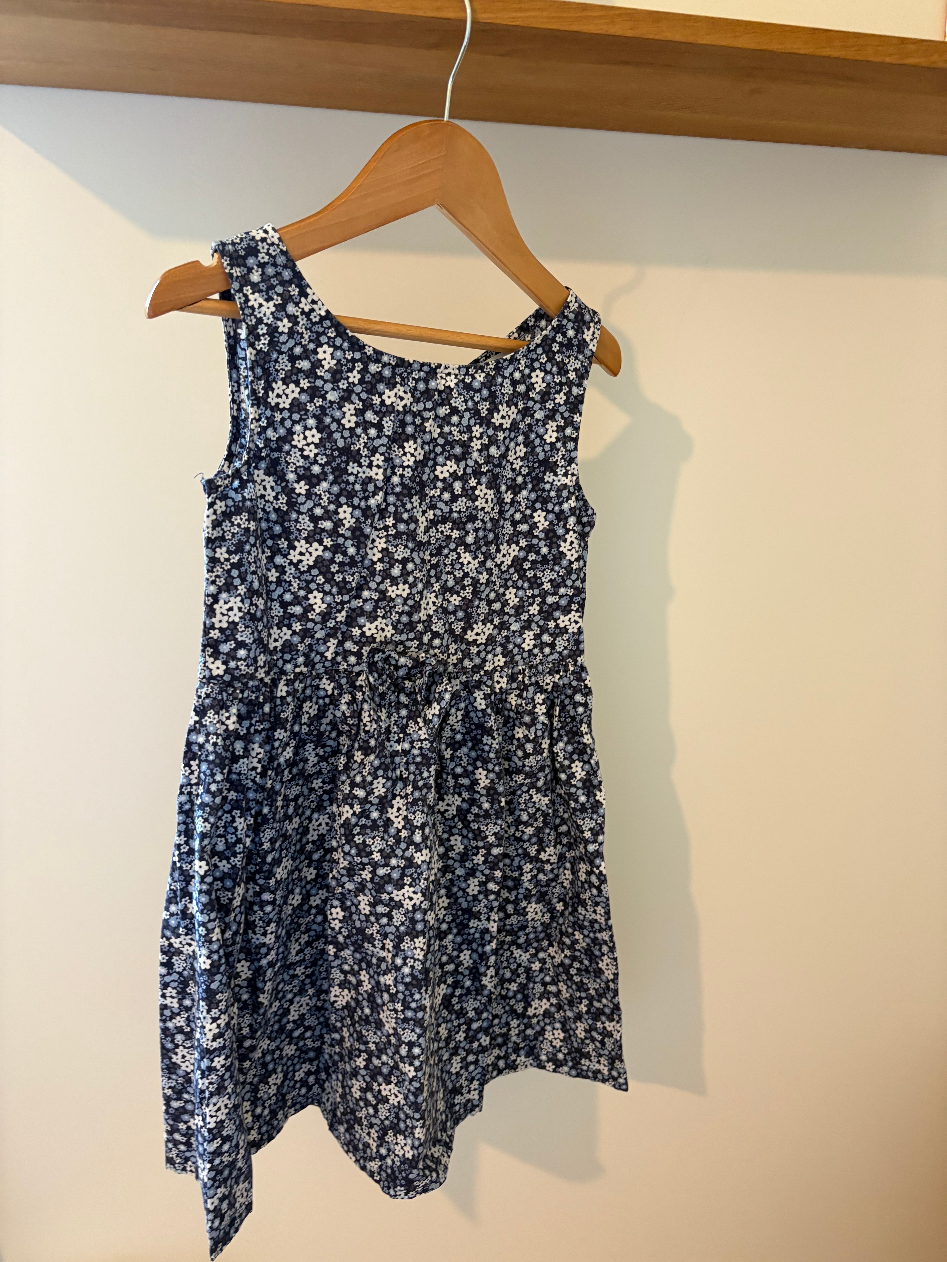 H&M - bloemenkleedje - 122