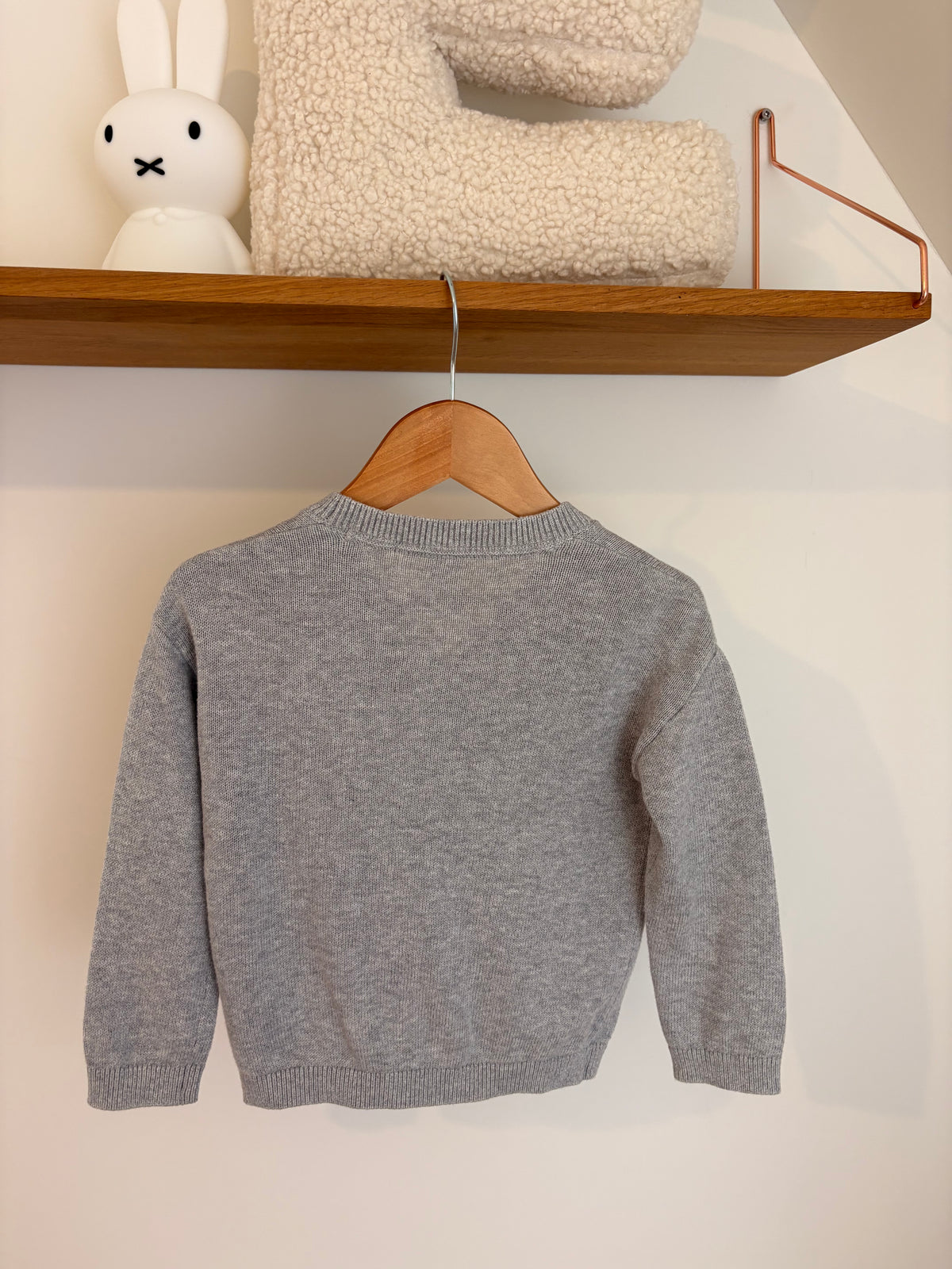 H&M - grijs V-truitje met knopen - 92