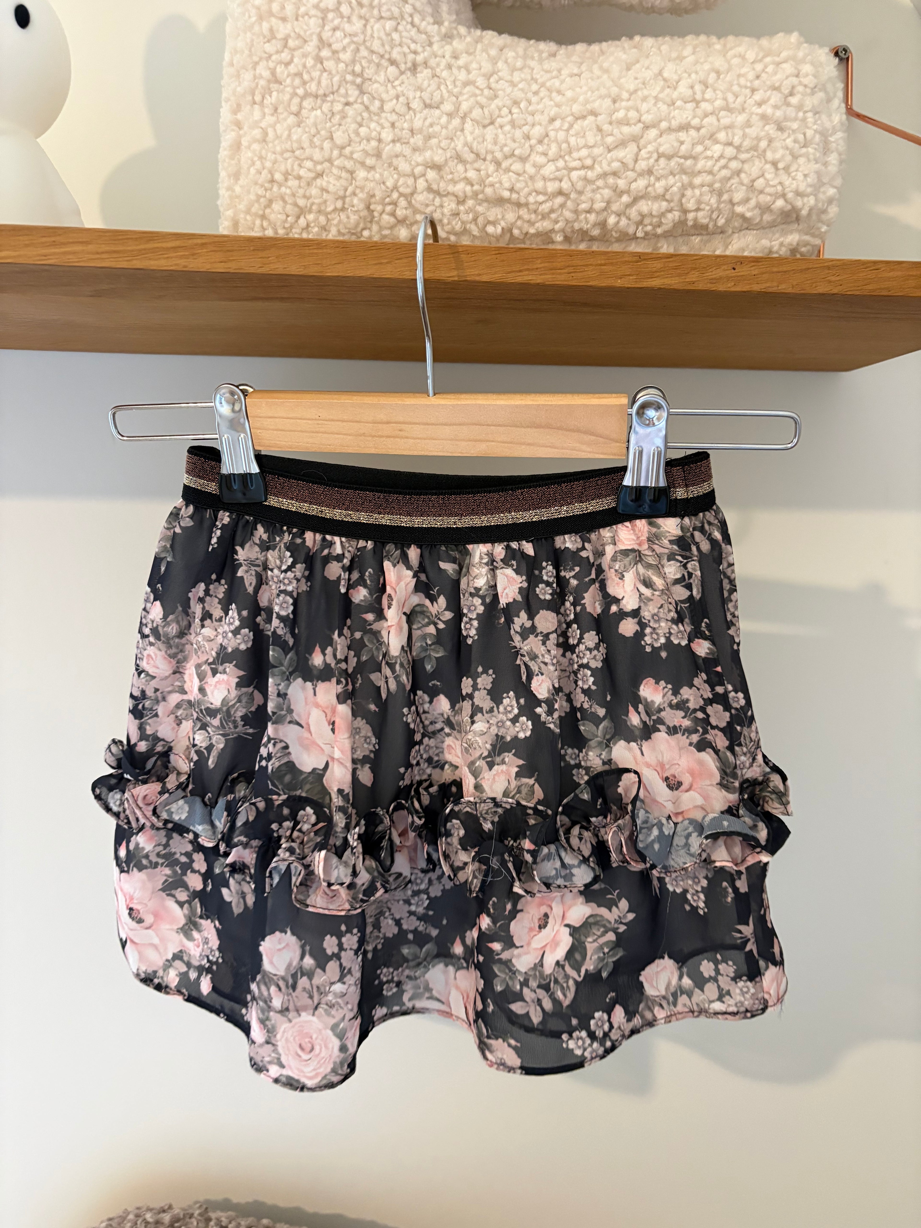 Be Chic - rokje met roze bloemen - 2Y
