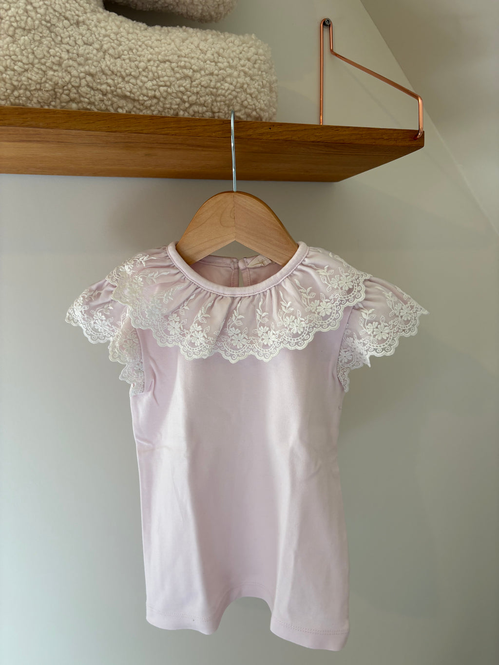 Baby Lai - roze tshirt met kraagje - 4Y