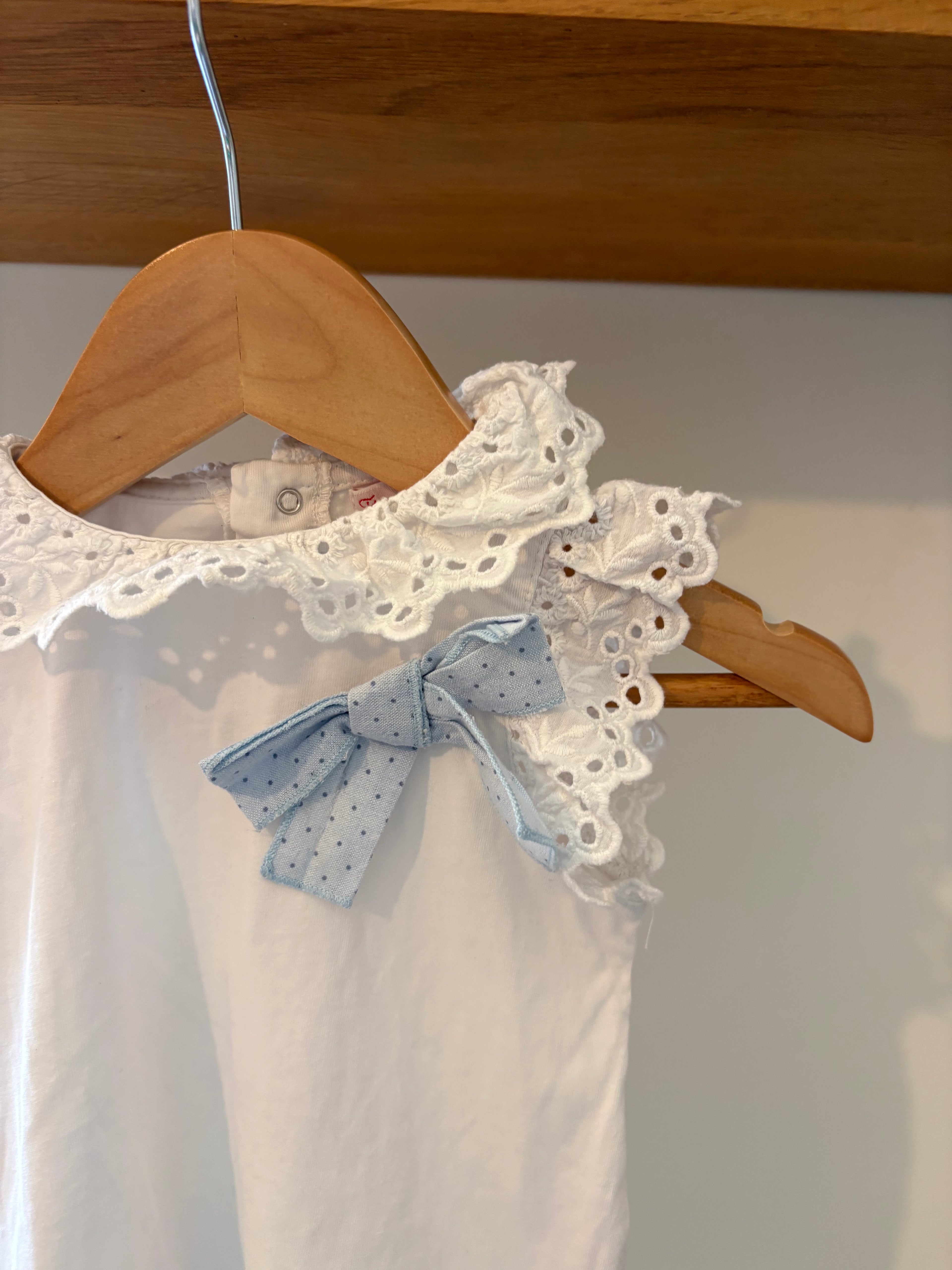 Fina Ejerique - topje met blauw strikje - 18M