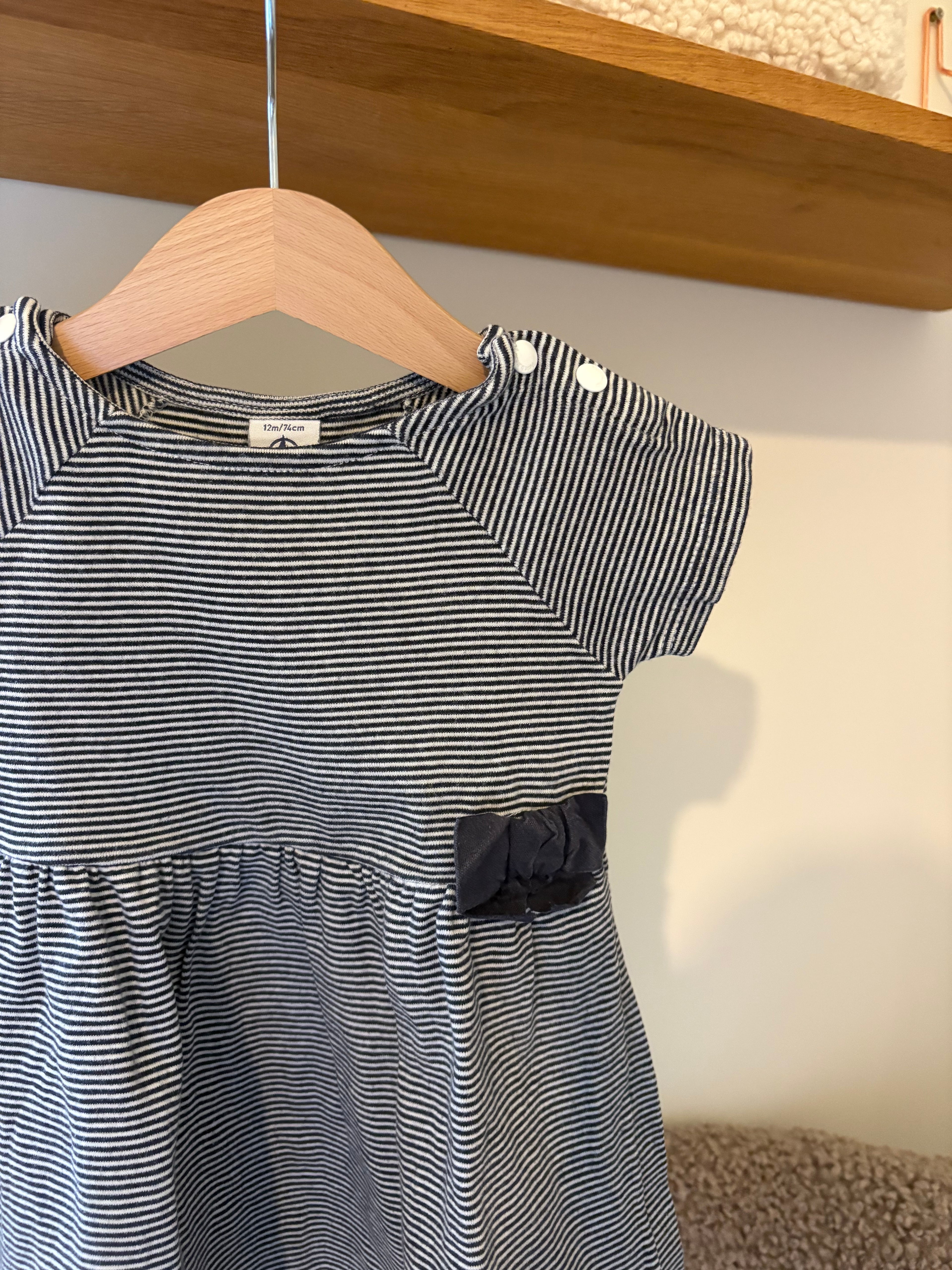 Petit Bateau - gestreept jurkje met strikje - 74