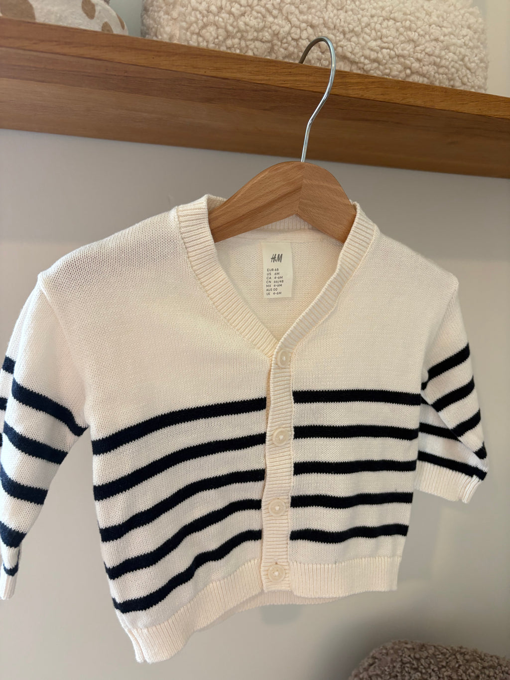 H&M - gestreepte trui met knopen - 68