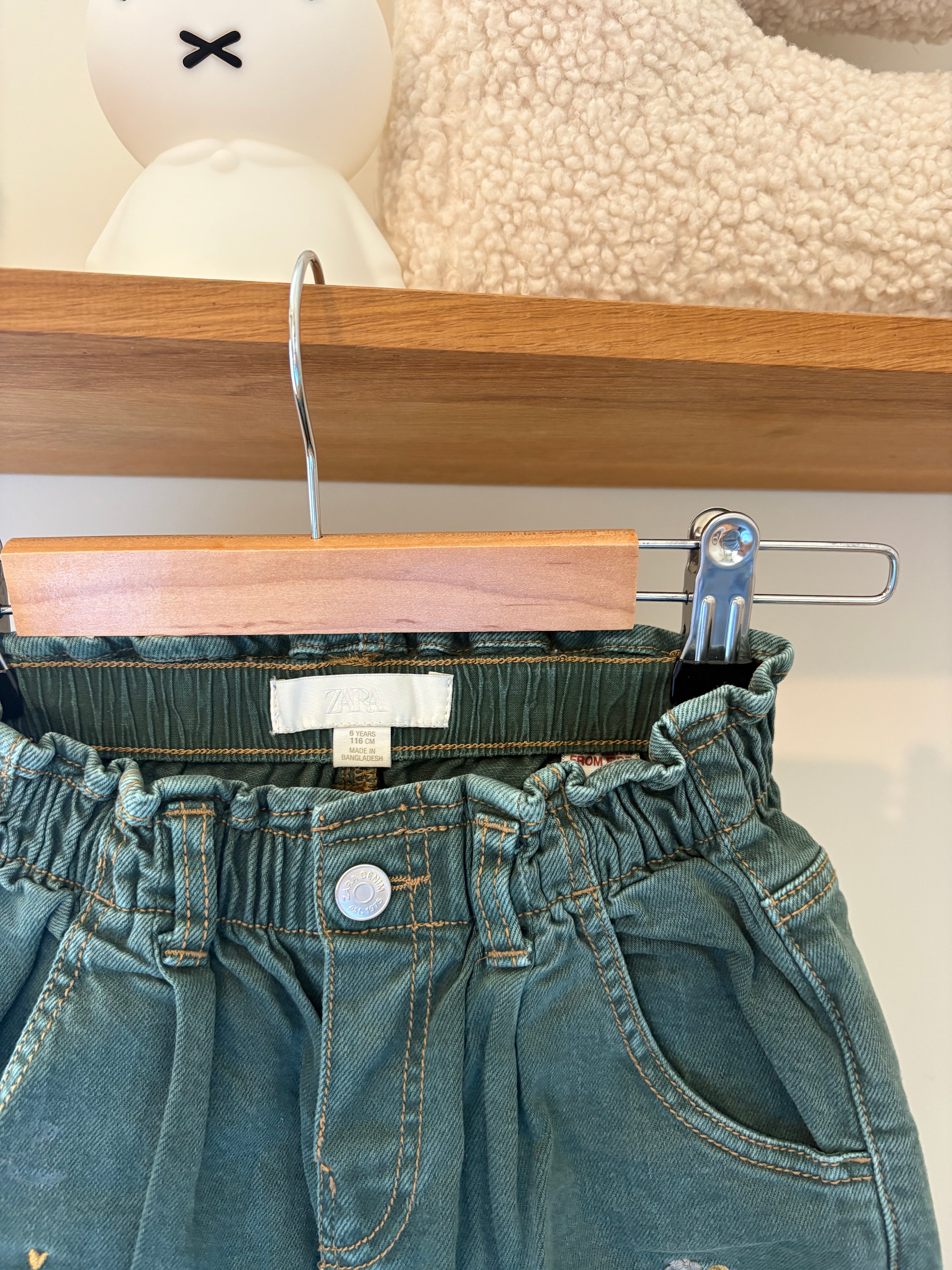 Zara - groene jeans - 116