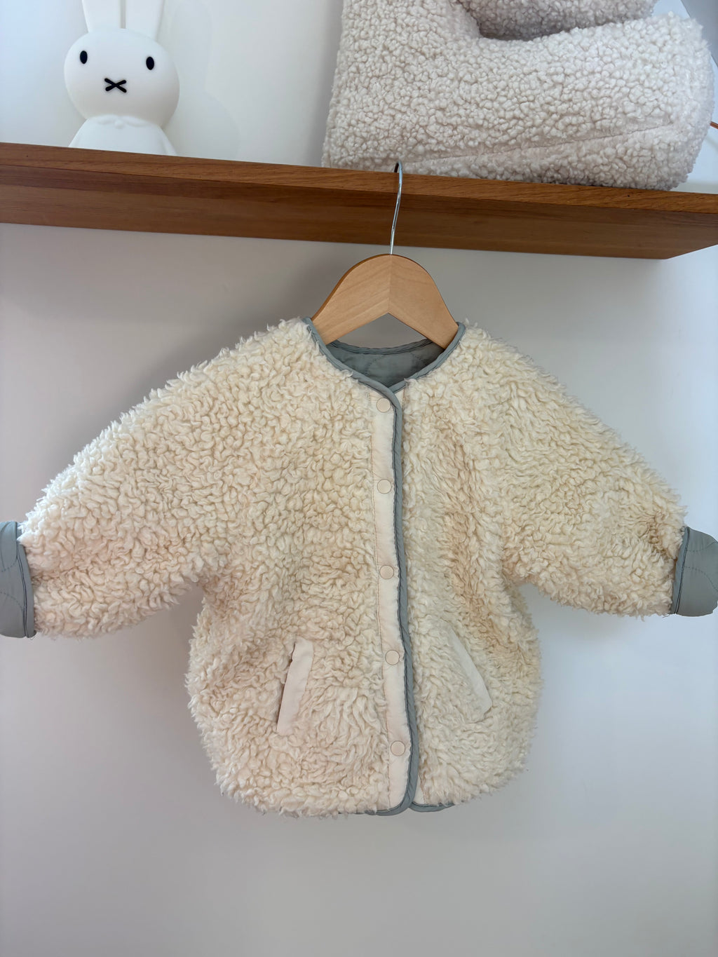 H&M - adorables reversible jasje muntgroen - 86