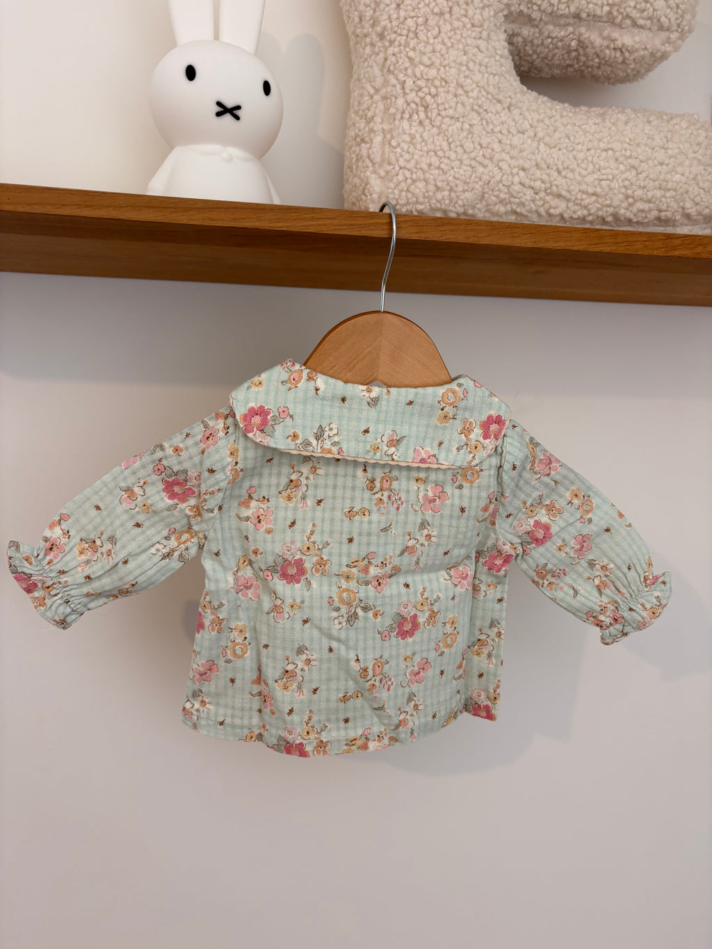 Laranjinha - muntgroen blouse bloemen - 3M