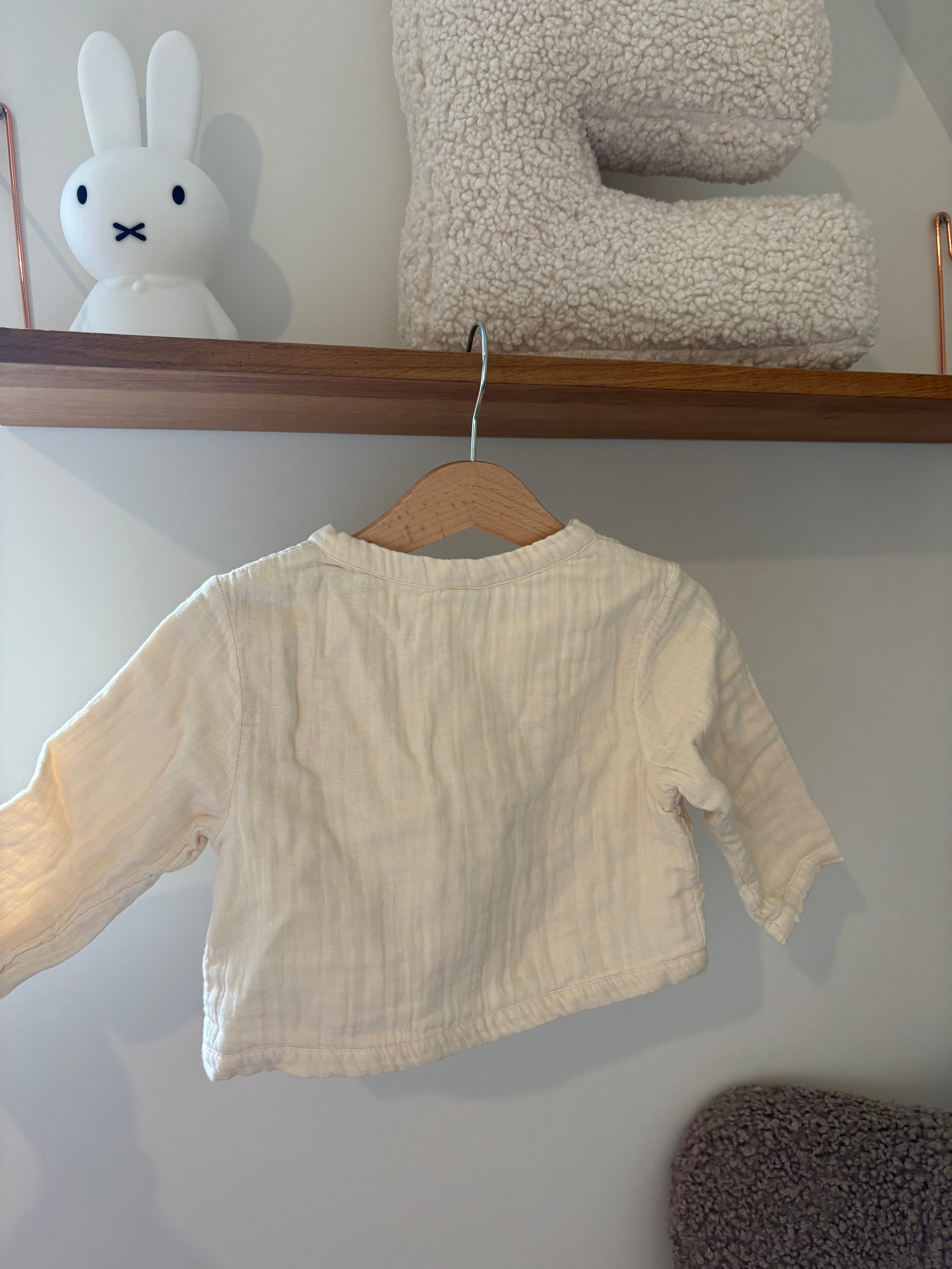 Petit Bateau - beige vestje - 80
