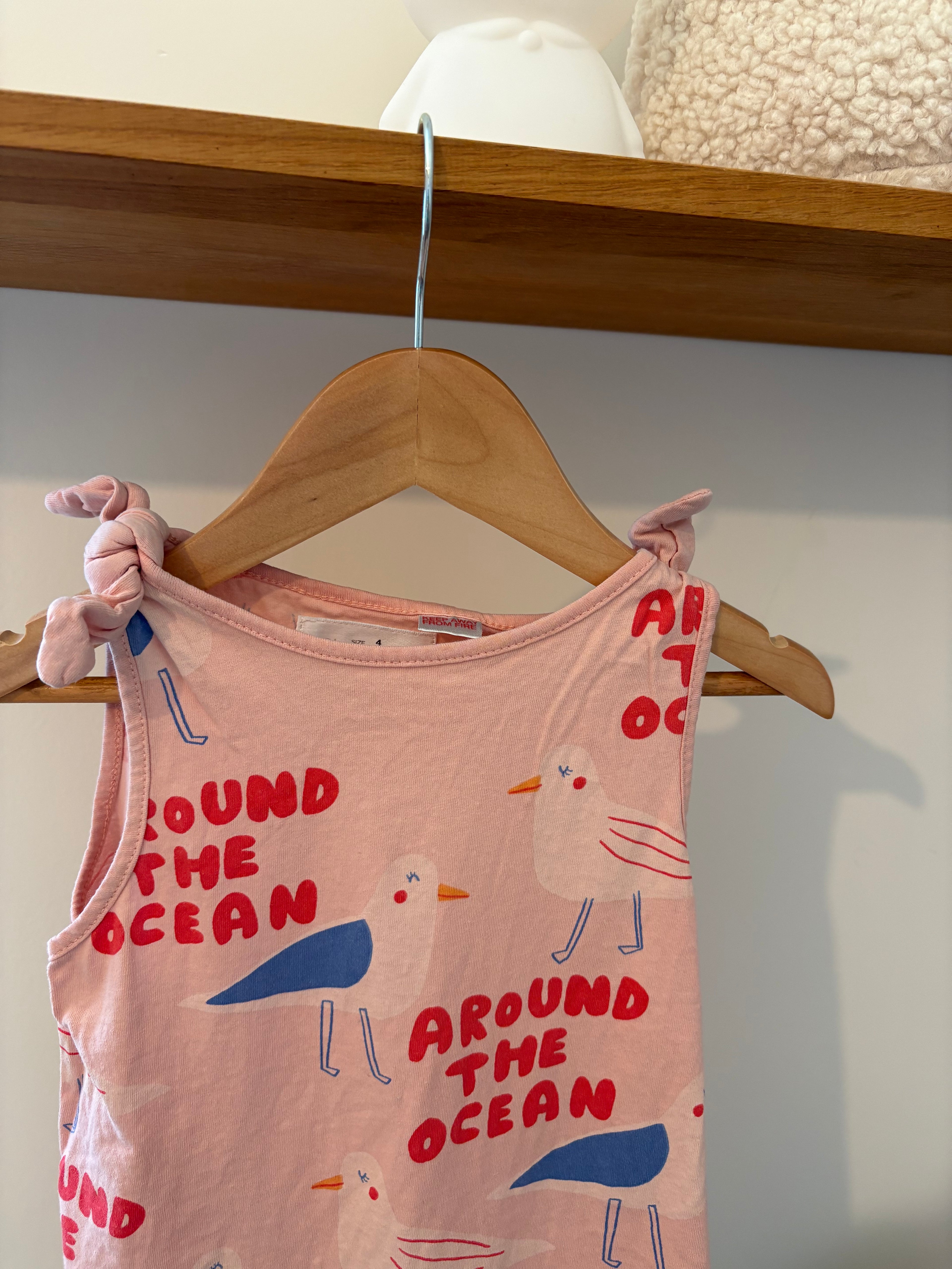 zara - leuk topje 'around the world' - 4Y