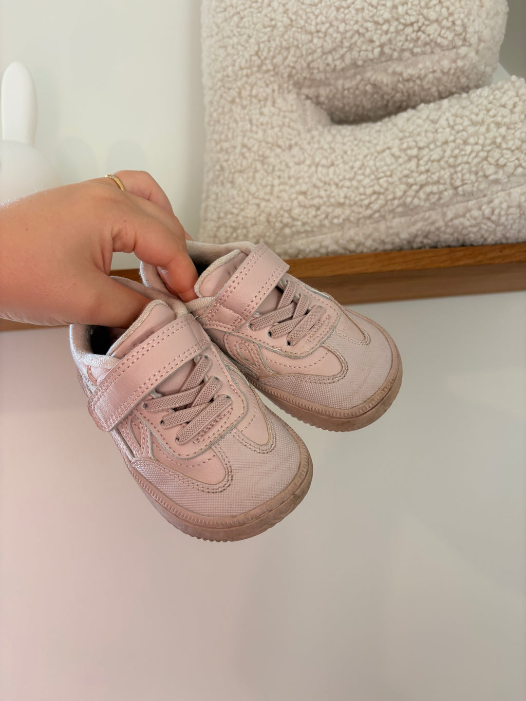 Lejan - roze sneakers - 24