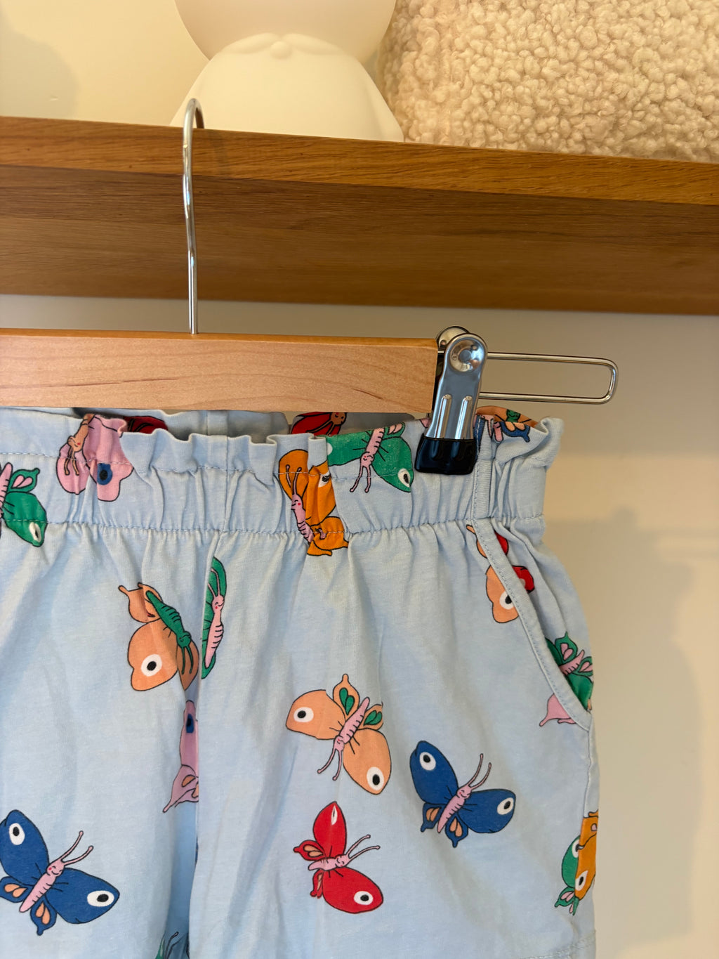 H&M - shortje vlinders - 116