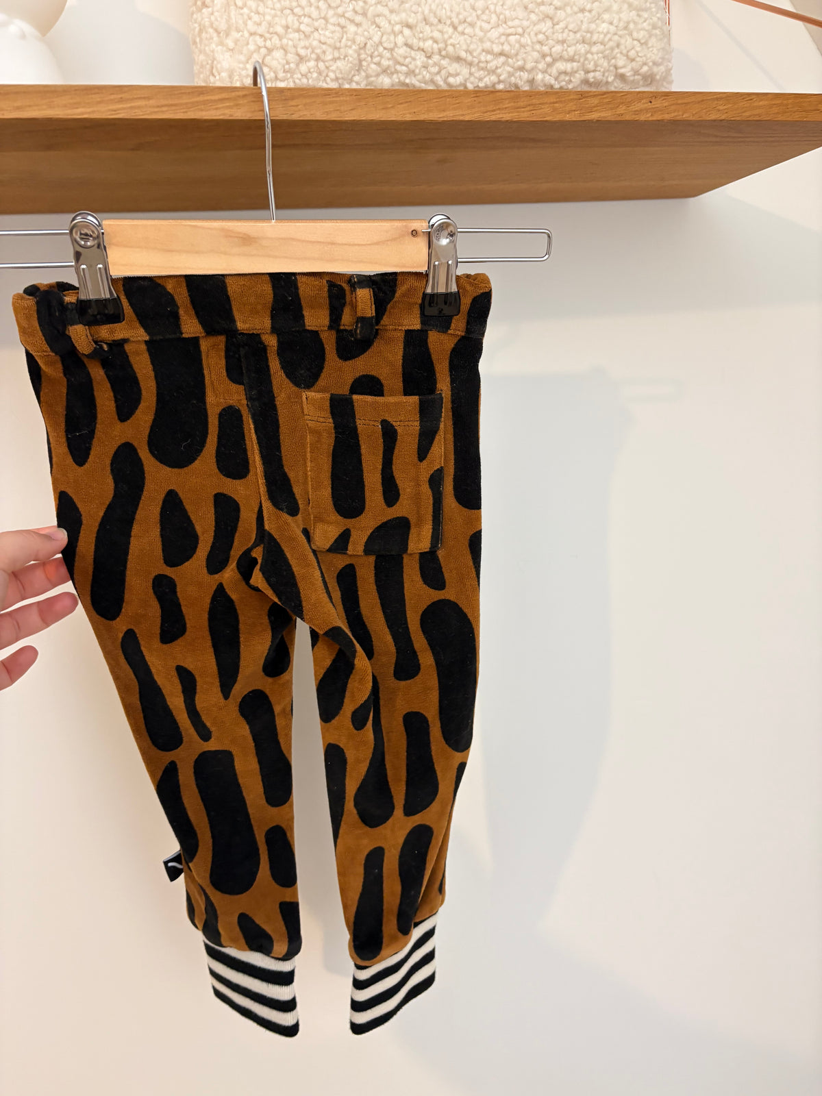 CarlijnQ - zachte broek girafprint - 86/92