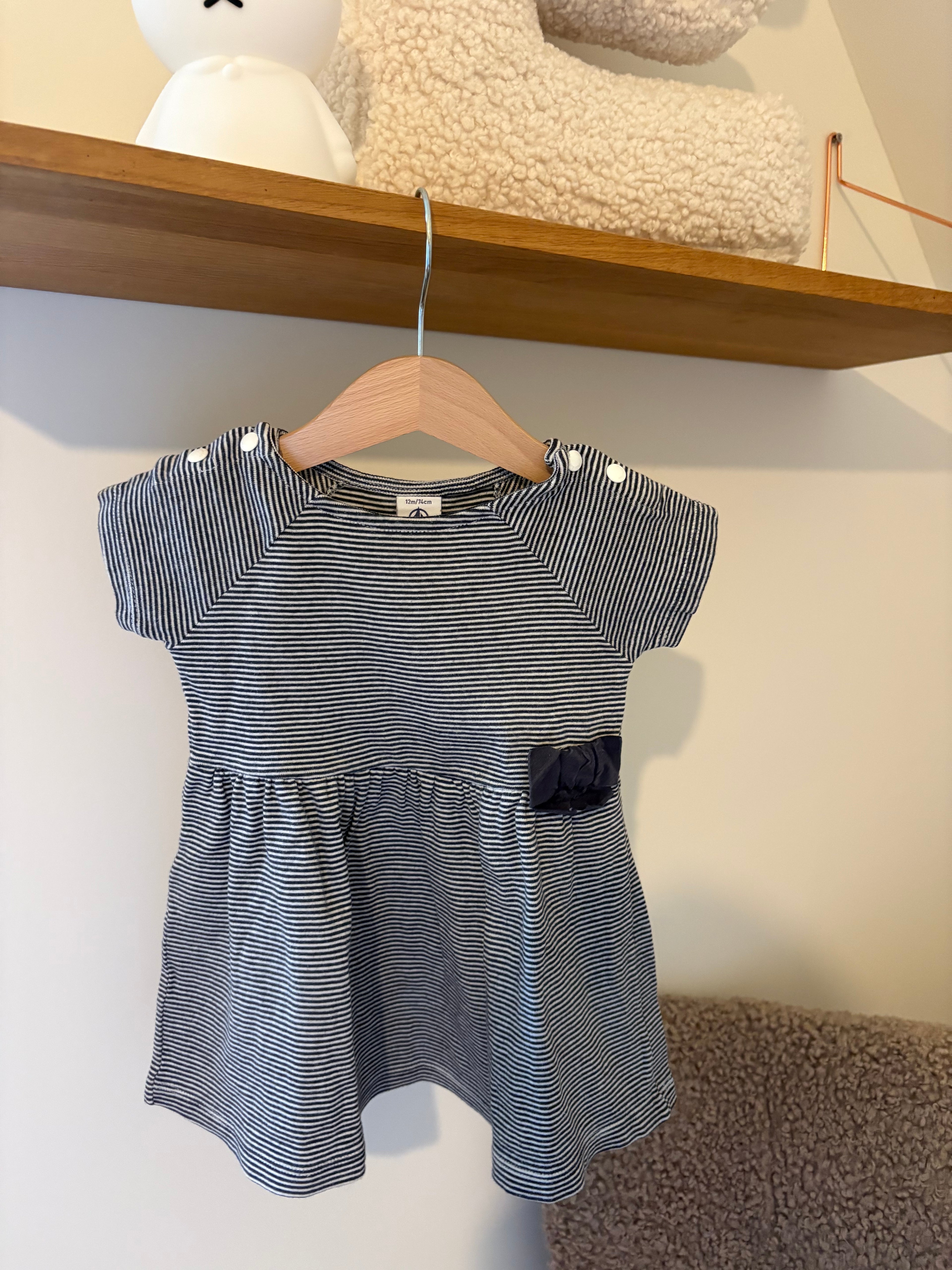Petit Bateau - gestreept jurkje met strikje - 74