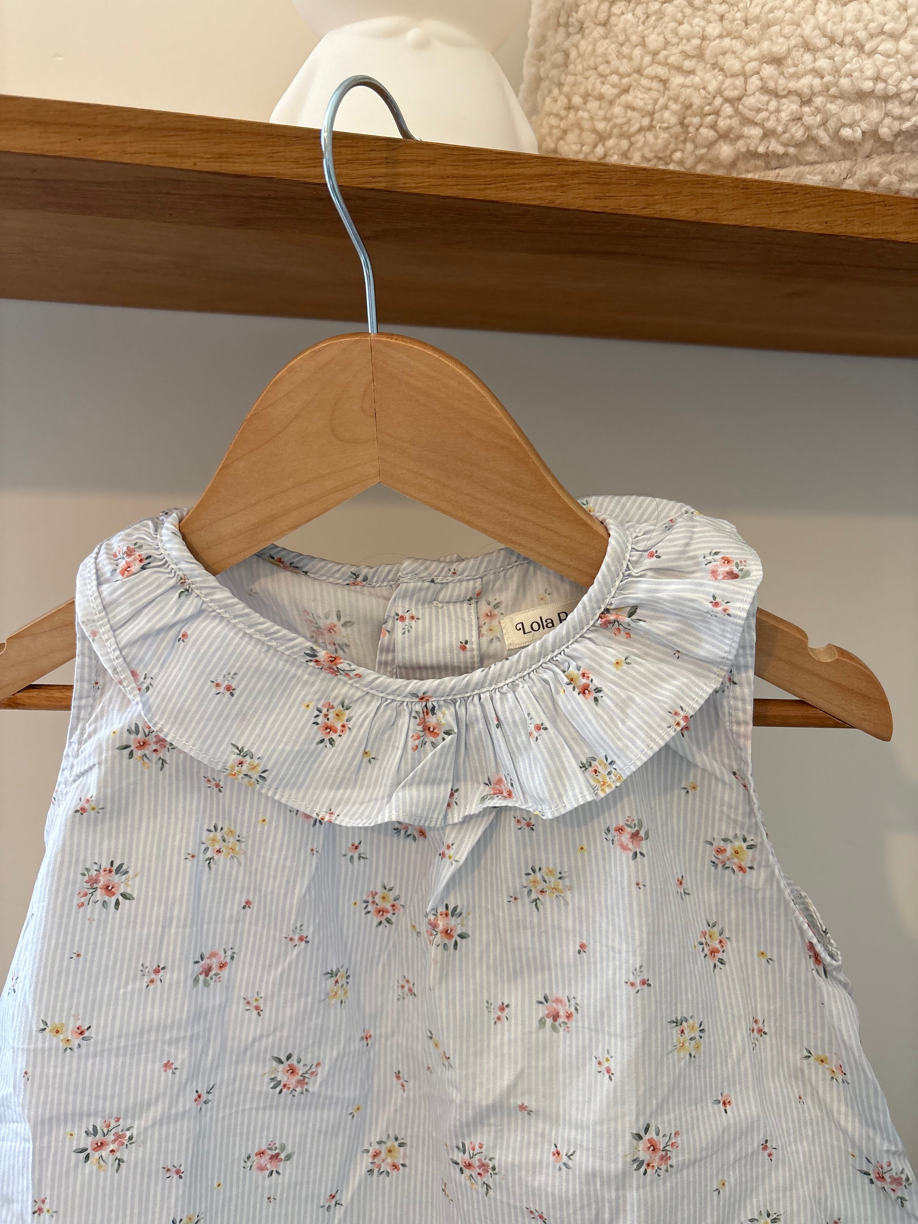 Lola Palacios - blauw blouseje met bloemen - 4Y