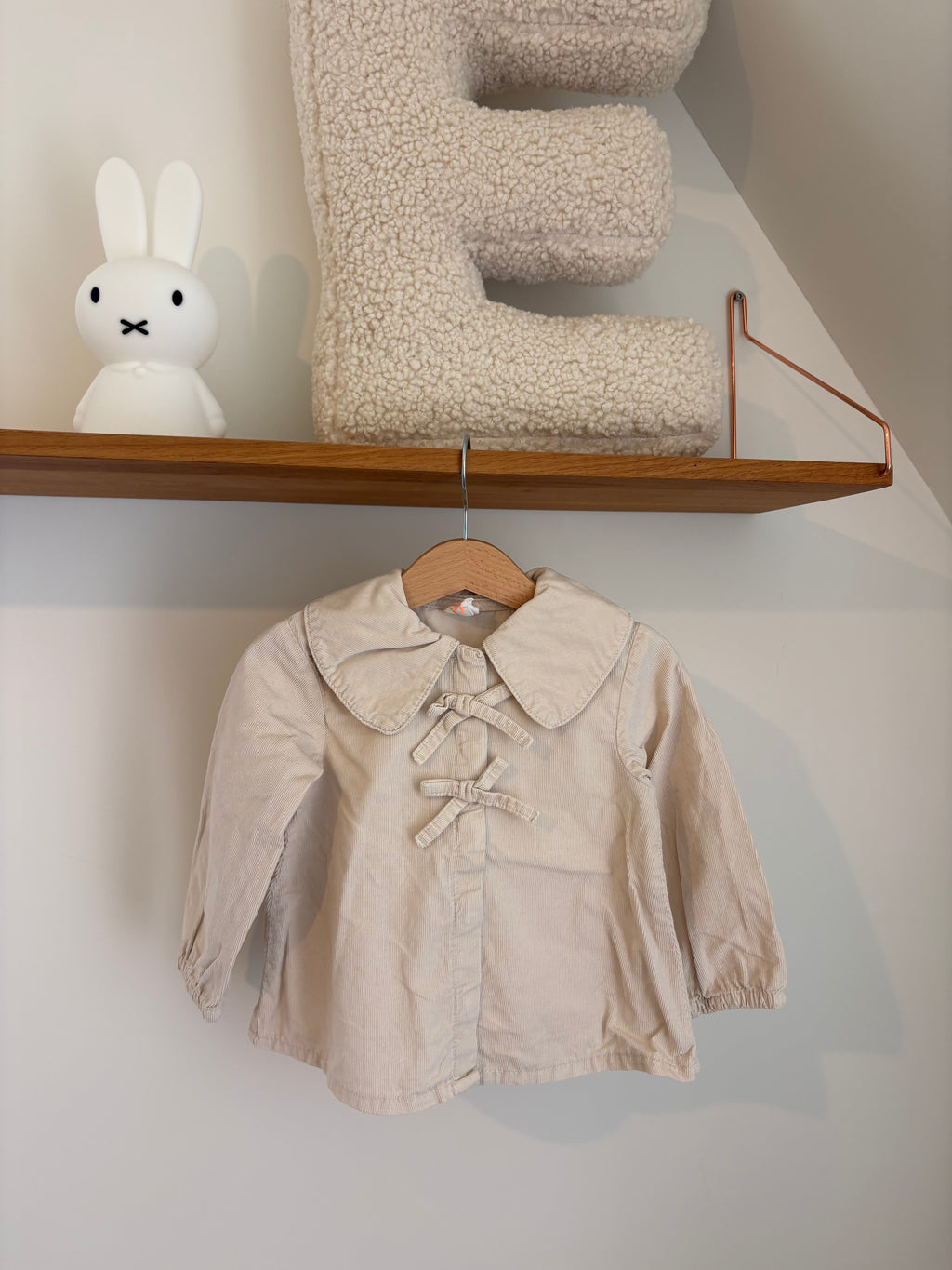 Hema - beige blousje met strikje - 86