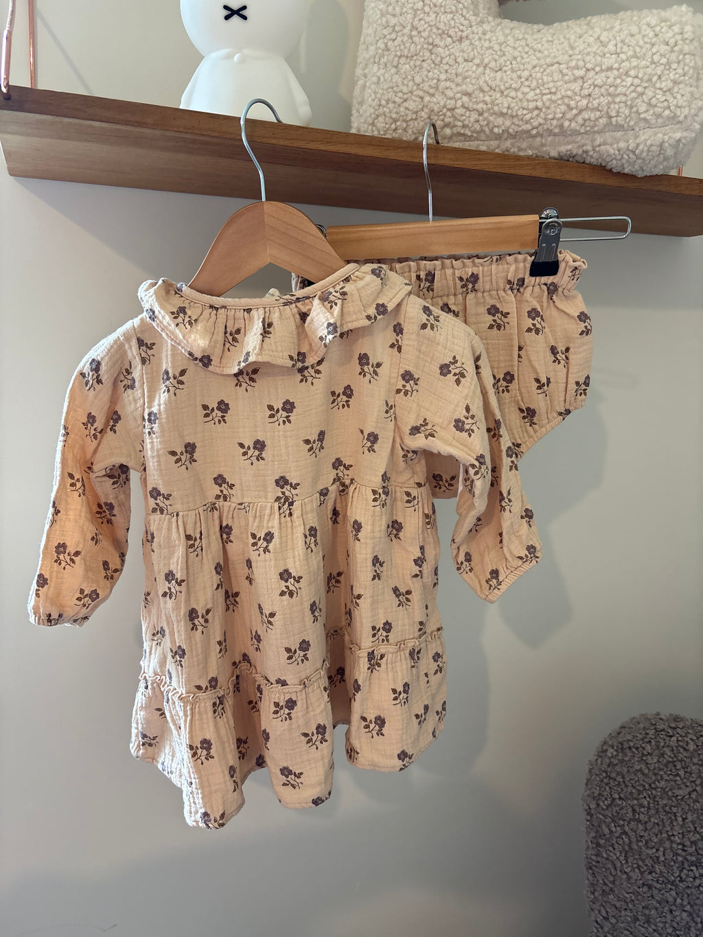 Quincy May - jurkje met bloomer - 18M