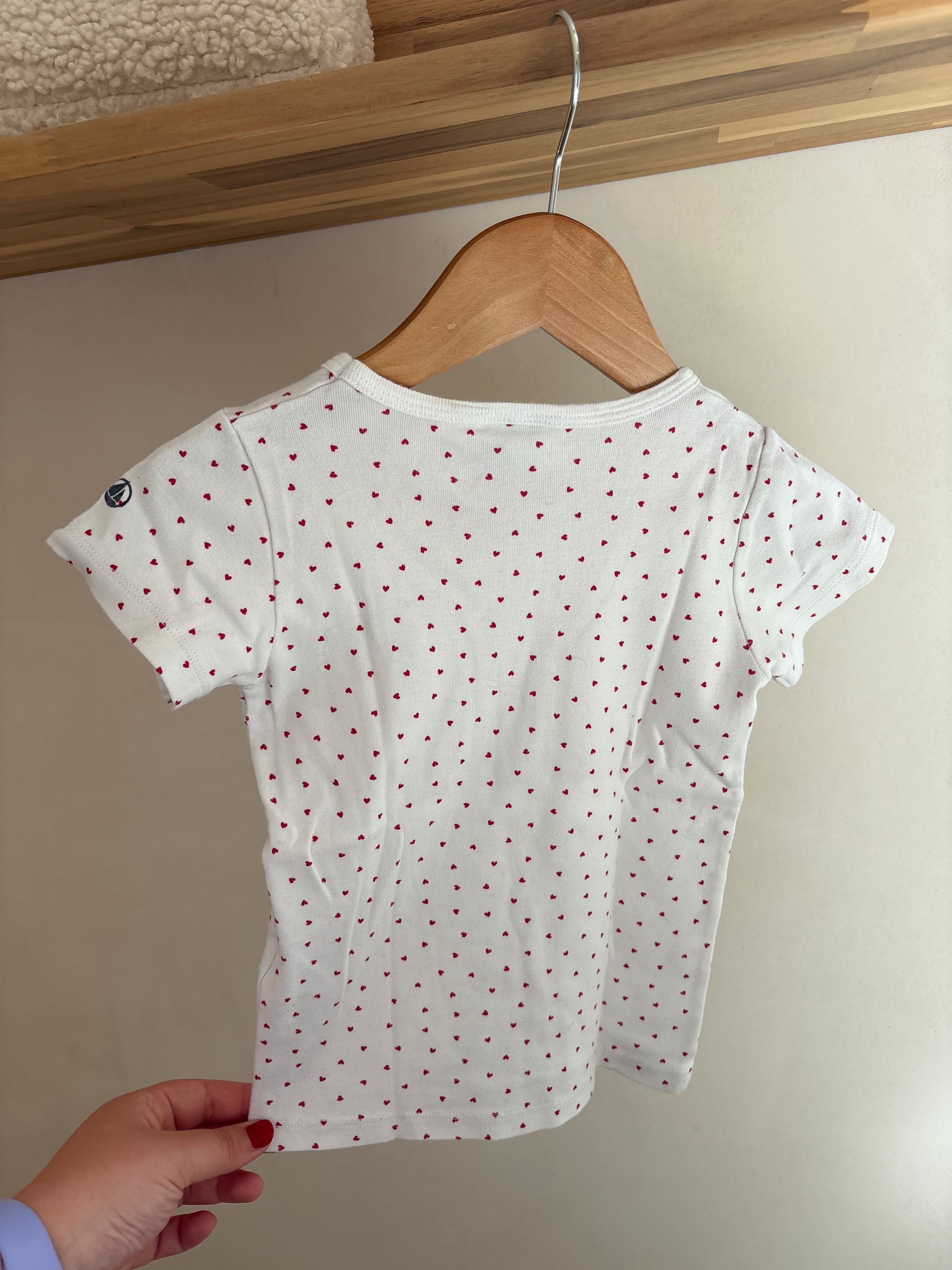 Petit Bateau - t-shirt hartjes - 110
