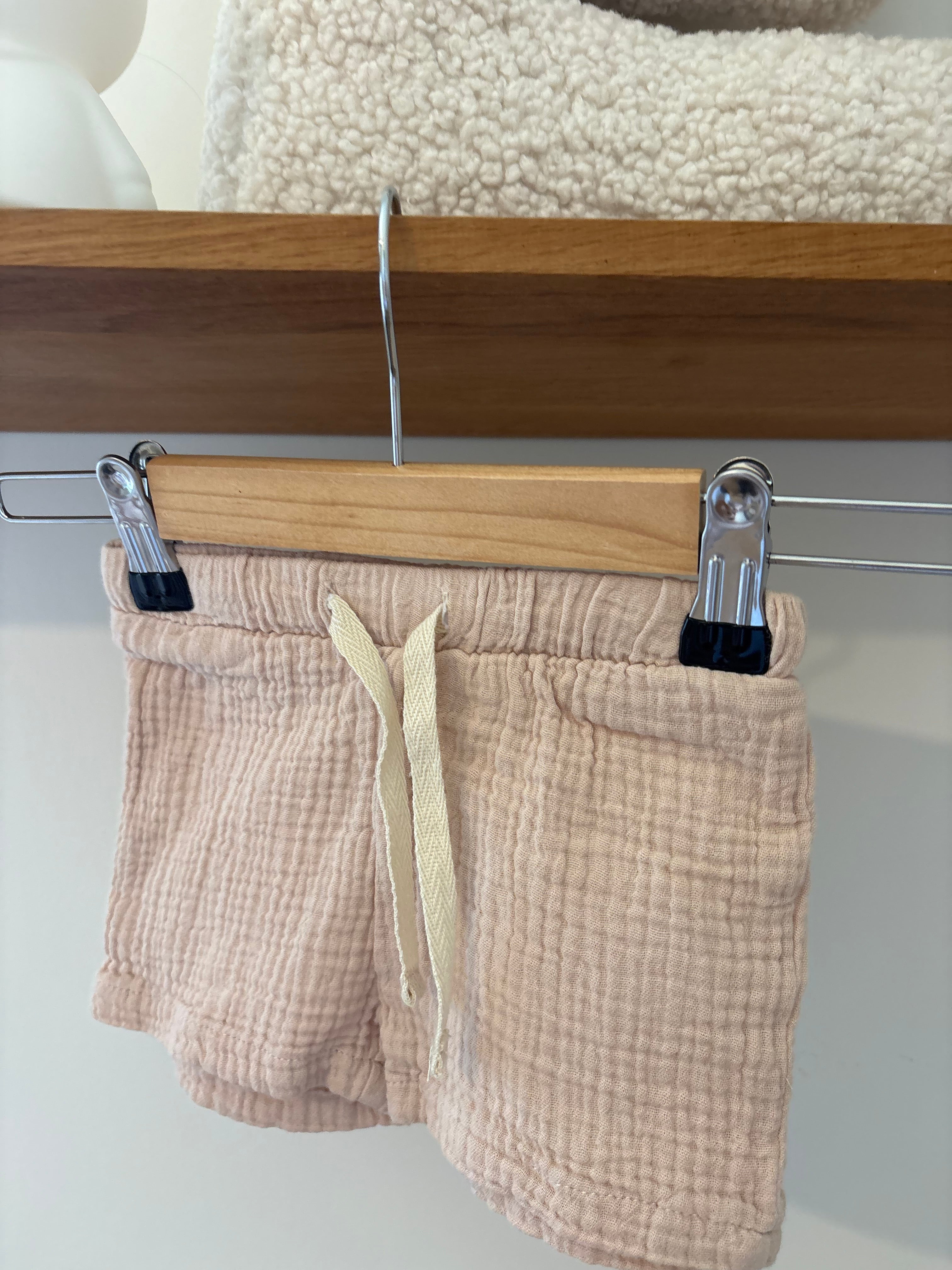Hema - beige tetra short -62