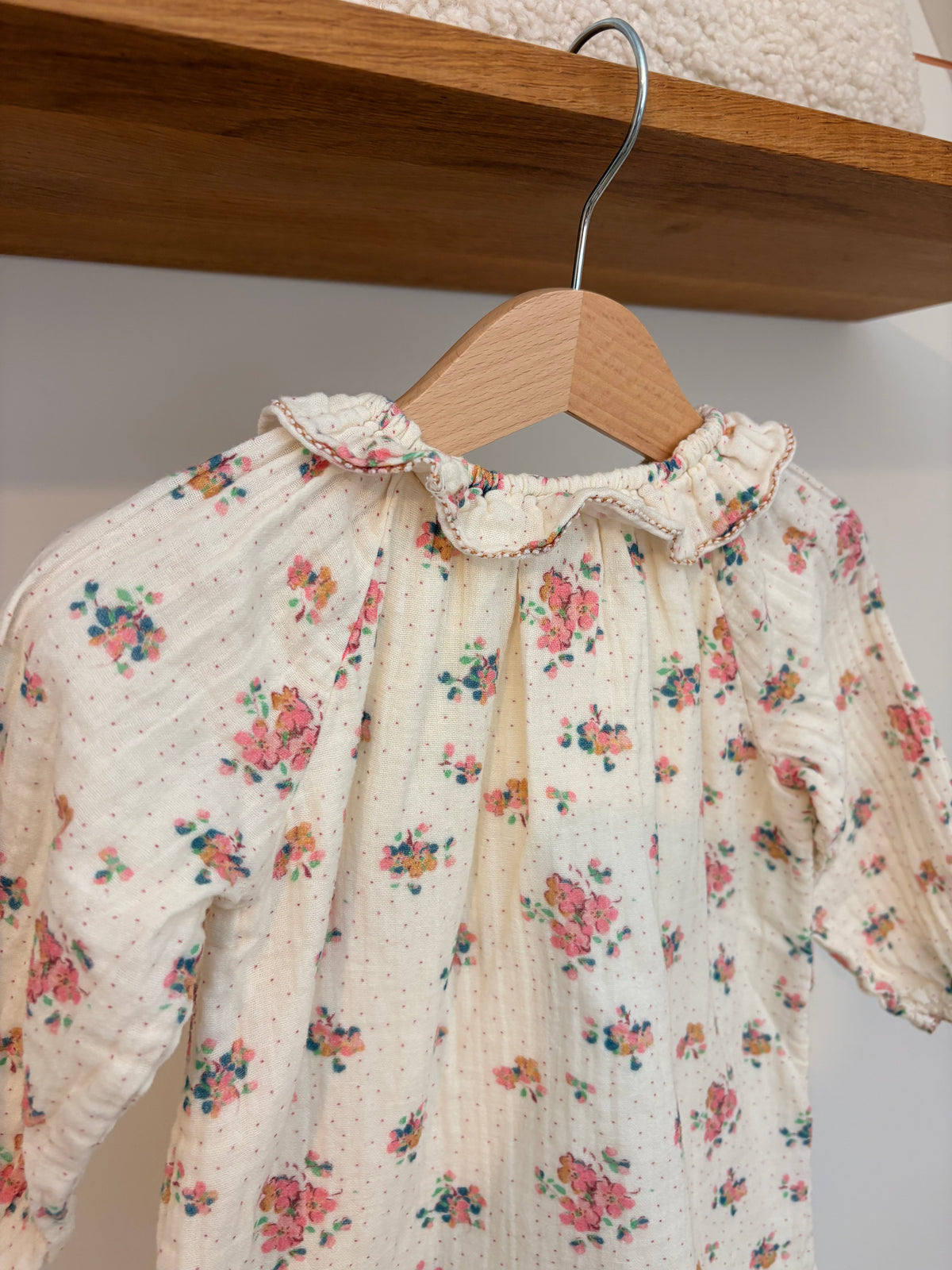 Bonton - jurkje bloemen - 18M (klein vlekje)