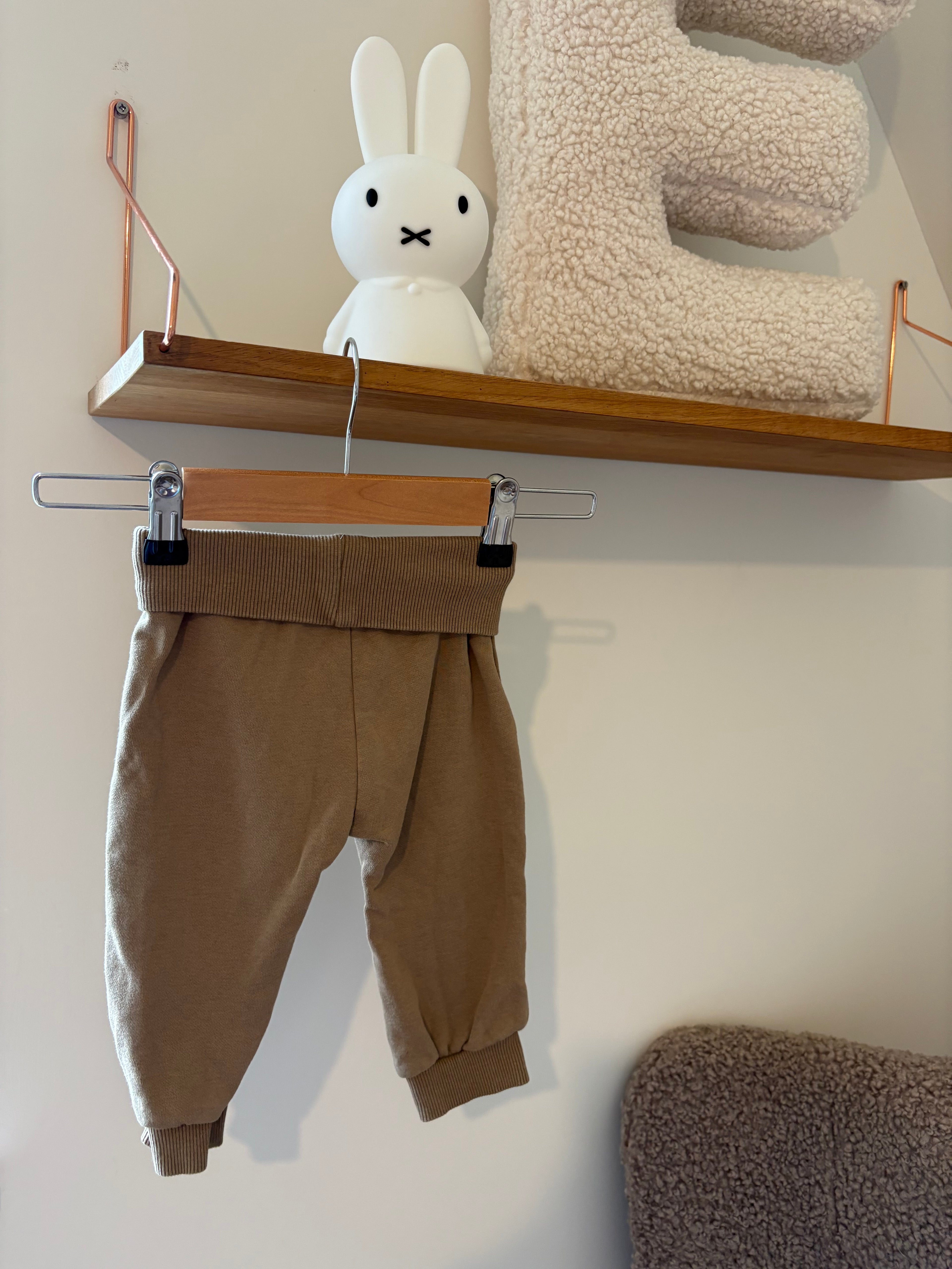 Lil Aterlier - beige broekje - 74