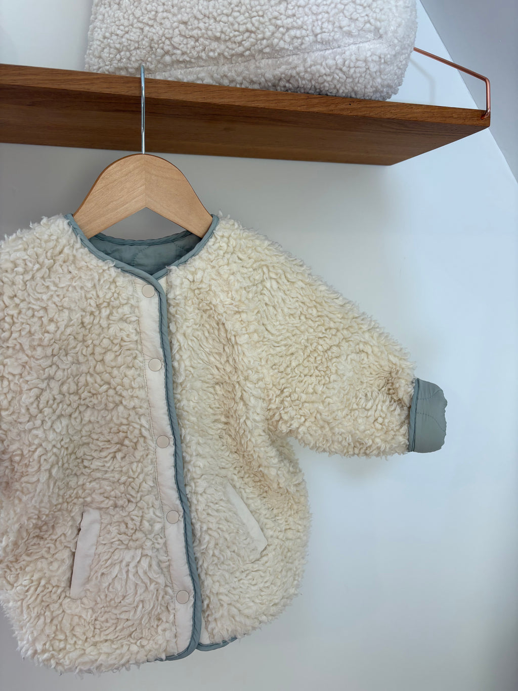 H&M - adorables reversible jasje muntgroen - 86