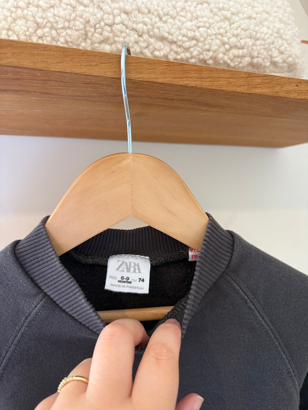 Zara - blauwgrijze sweater - 74