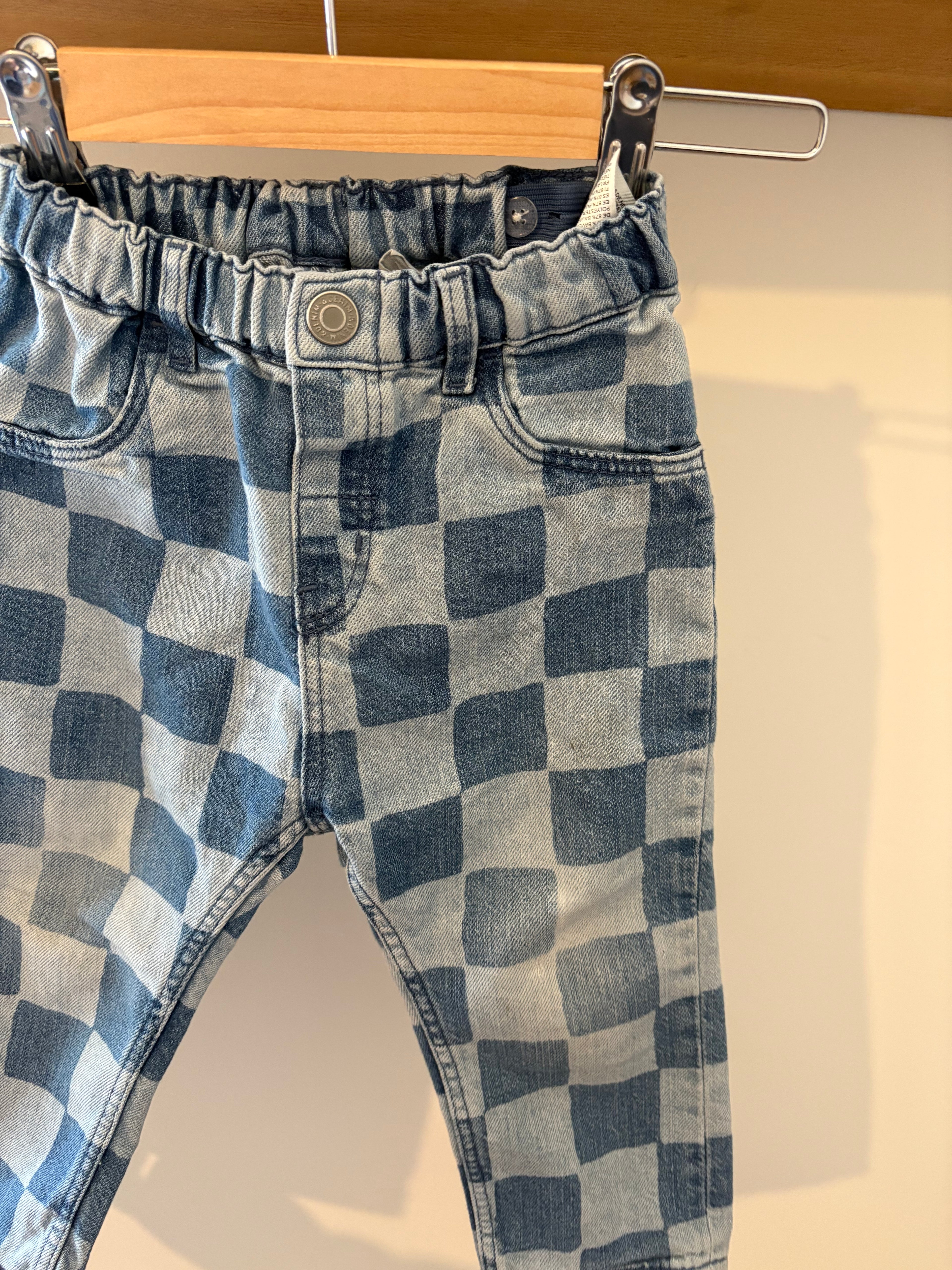 H&M - leuke jeans - 86 (vlekje)