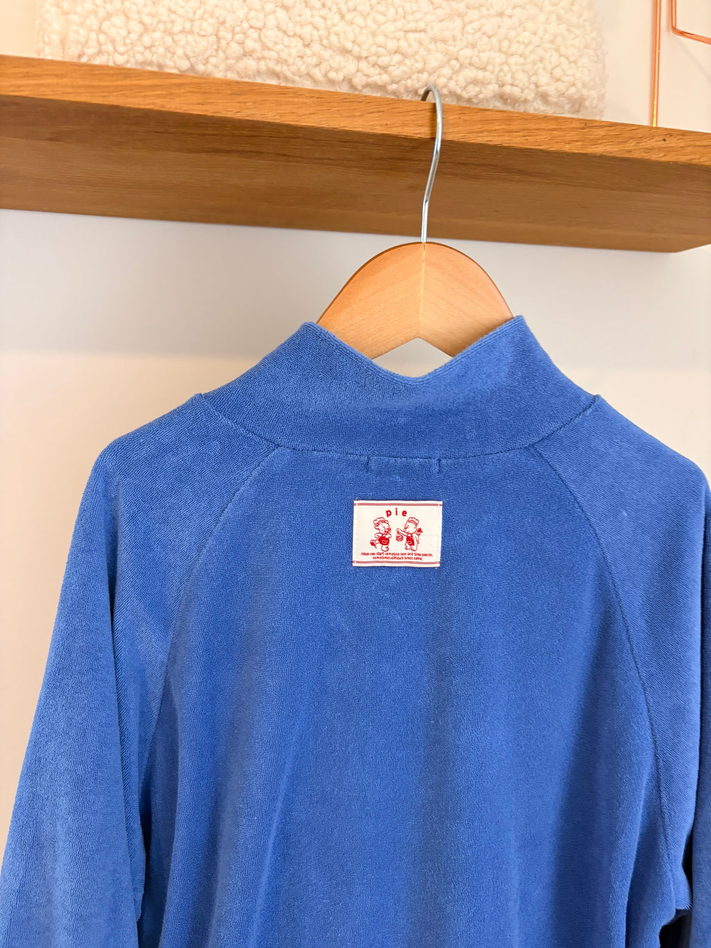Pie - blauwe trui met rits - 5/6 Y
