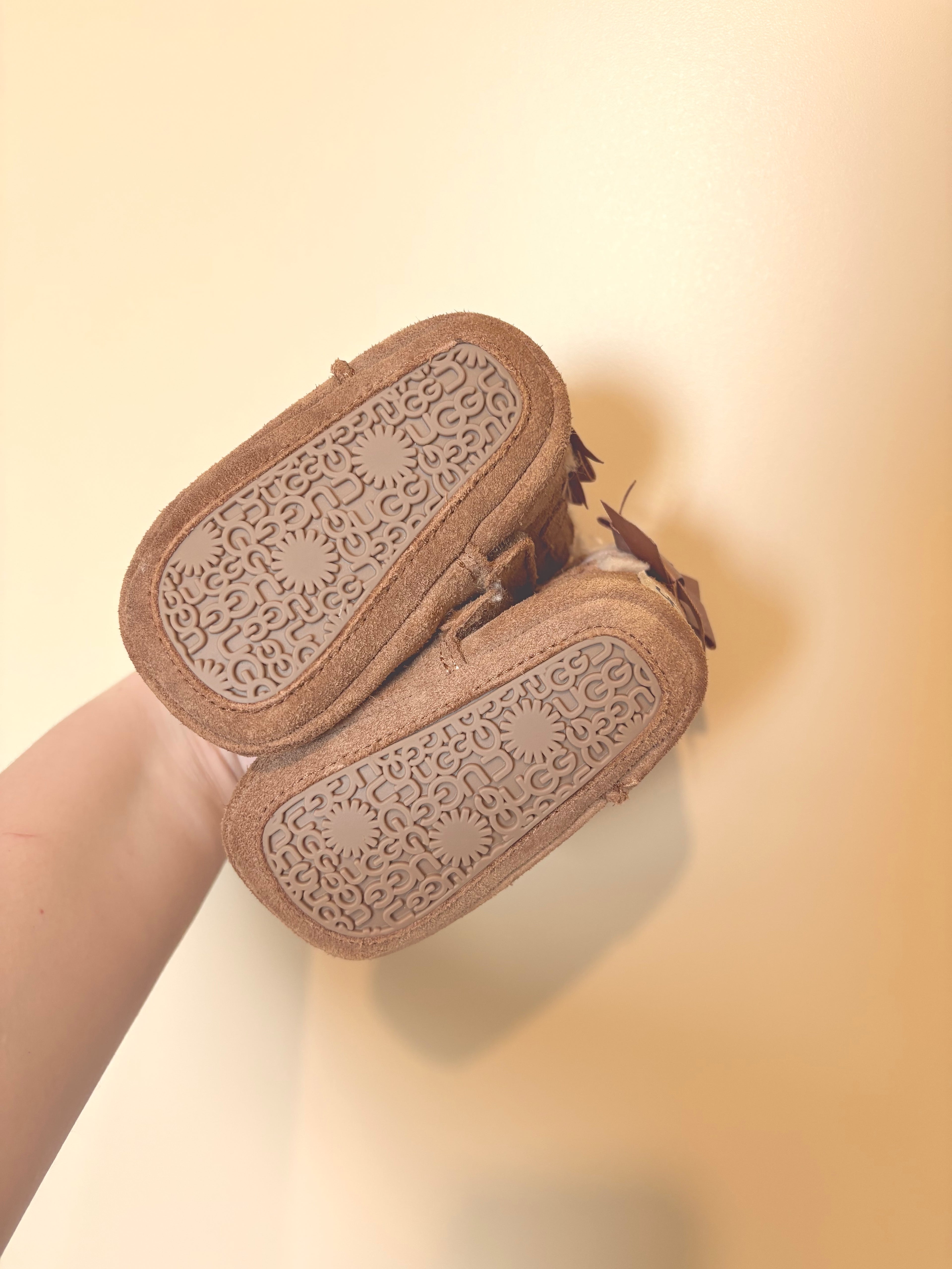 UGG - bruine mini's - 16