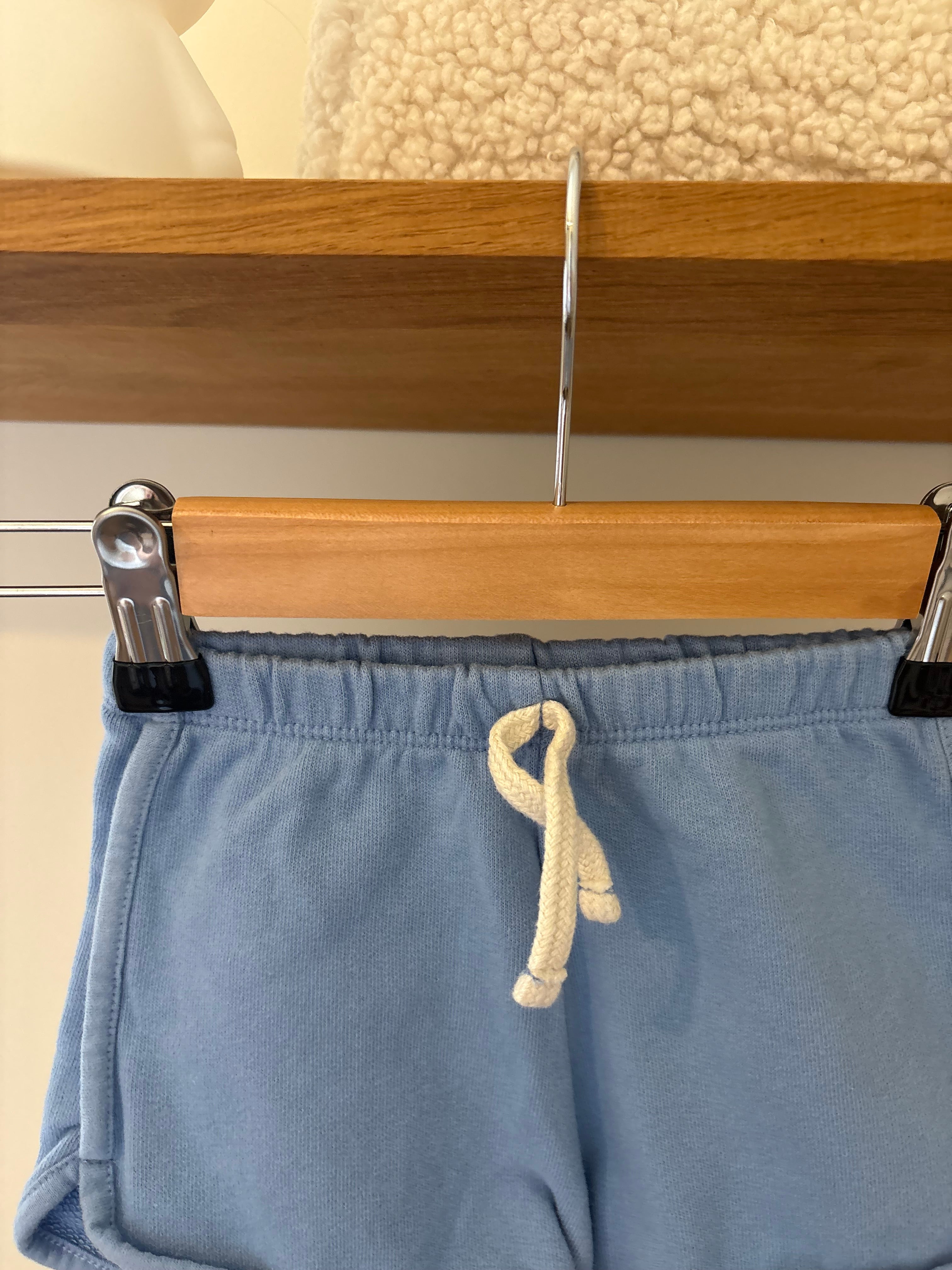Zara - blauwe short - 6M
